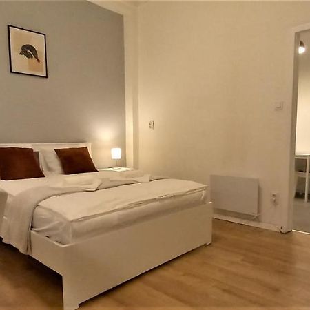Апартаменты Quiet And Private Studio In The Center Будапешт Экстерьер фото