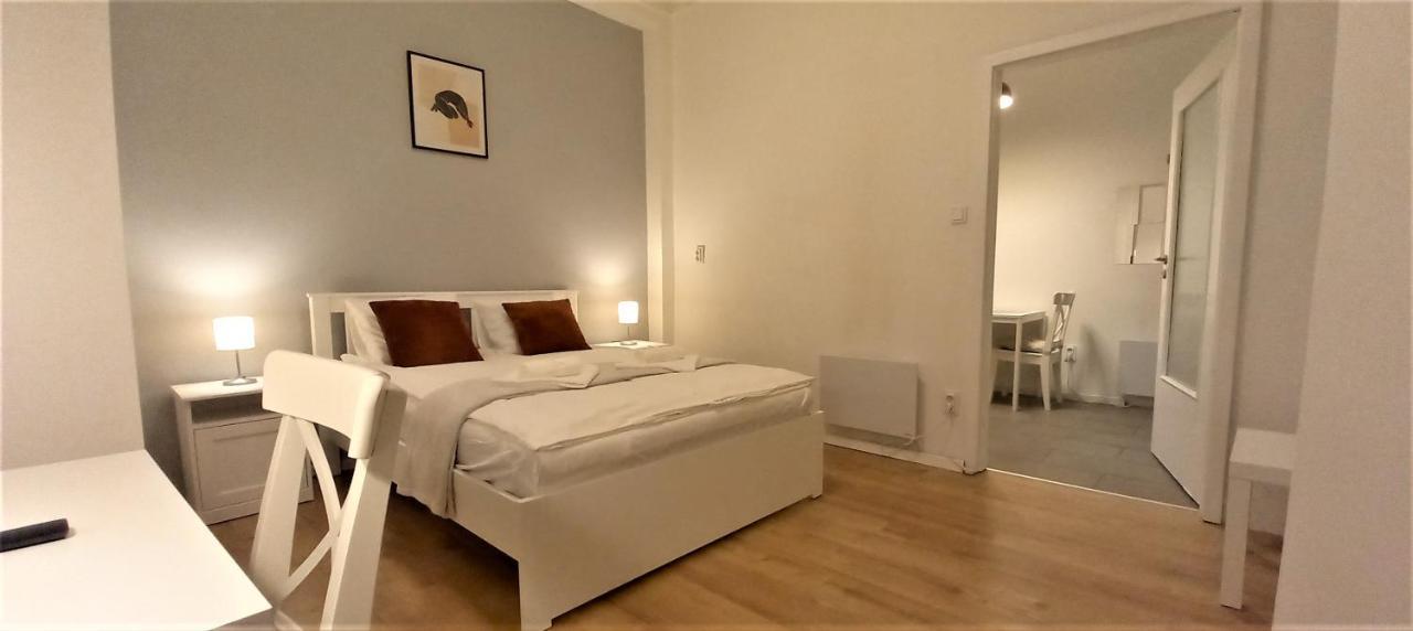 Апартаменты Quiet And Private Studio In The Center Будапешт Экстерьер фото