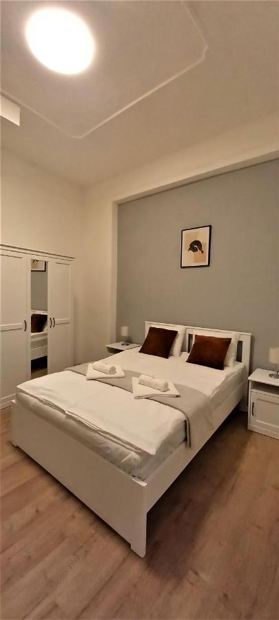 Апартаменты Quiet And Private Studio In The Center Будапешт Экстерьер фото